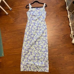 Lilly Pulitzer maxi dress. Clean and crisp. Back zipper